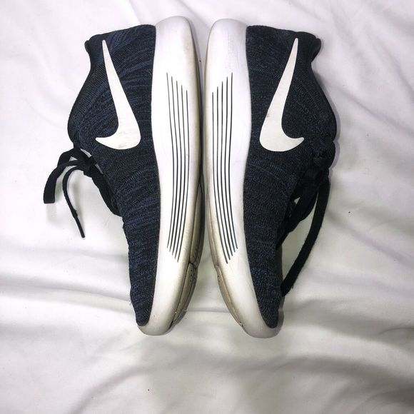 Nike Women‎ LunarEpic Flyknit Running Sneaker - Picture 4 of 7